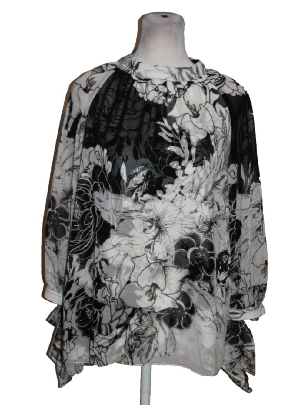 White House Black Market Floral Blouse Semi Sheer Lined Black & White Size S